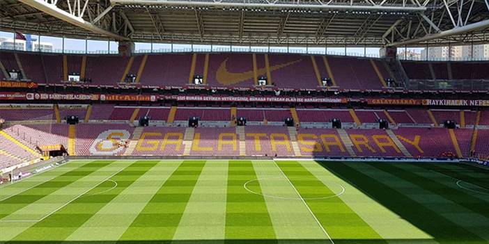 Galatasaray'ın eski yıldızı imzayı attı: İşte yeni takımı! 5