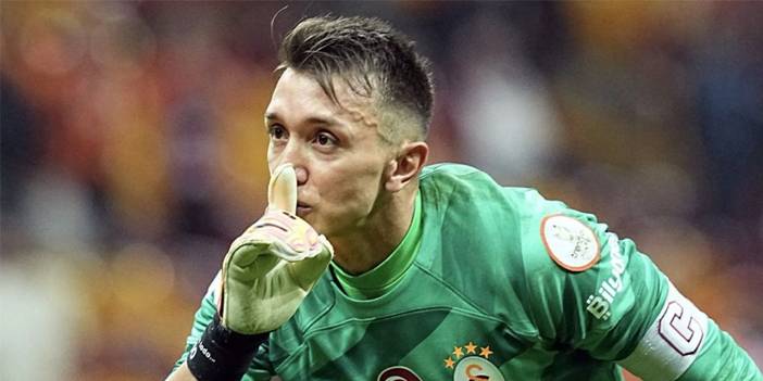 Muslera Galatasaray'a veda ediyor: Kendisi duyurdu 1