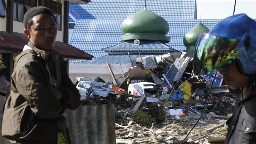 Endonezya'daki deprem ve tsunami sonrası görüntüler 15