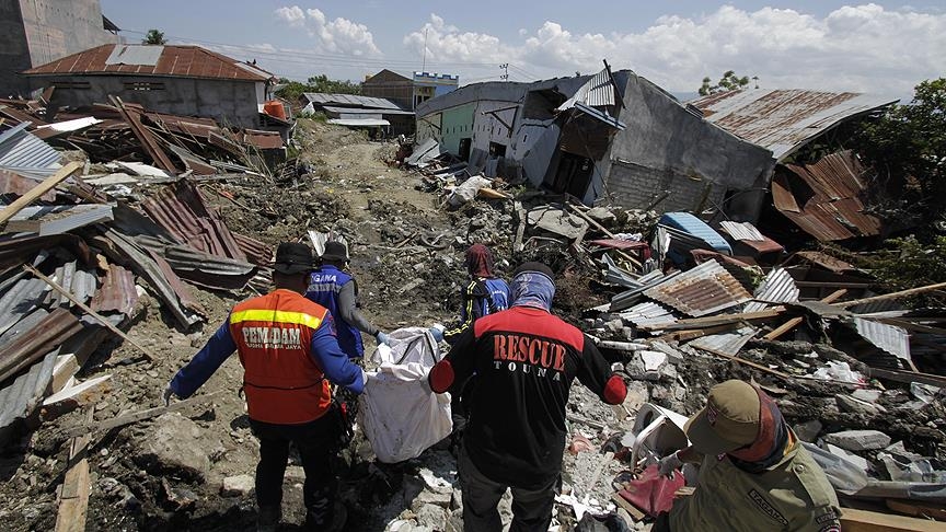 Endonezya'daki deprem ve tsunami sonrası görüntüler 2