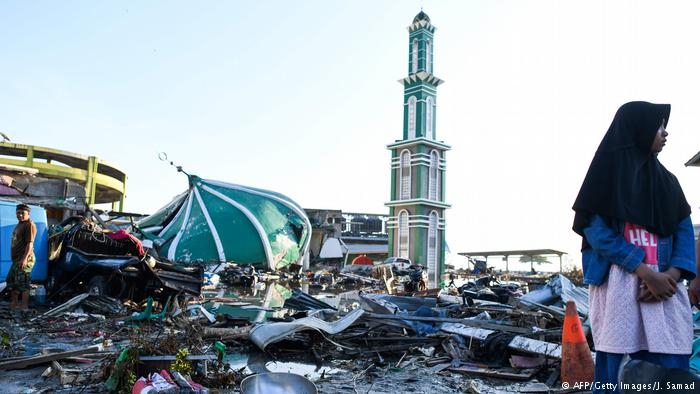 Endonezya'daki deprem ve tsunami sonrası görüntüler 35
