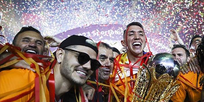Galatasaray'dan tarihi kutlama: 1 milyon taraftar hedefi 3