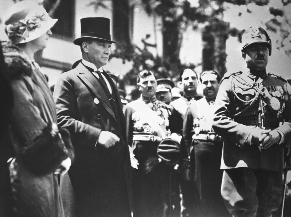 Büyük komutan Atatürk 80 yıldır özlemle anılıyor 1