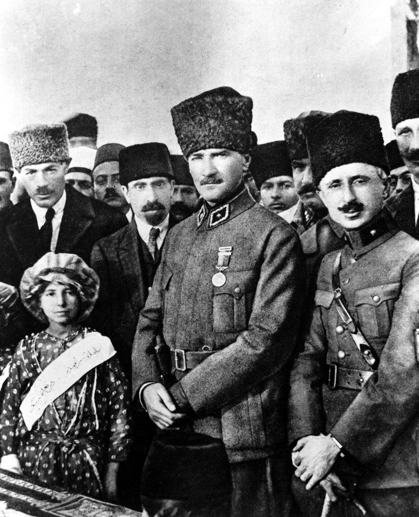 Büyük komutan Atatürk 80 yıldır özlemle anılıyor 15