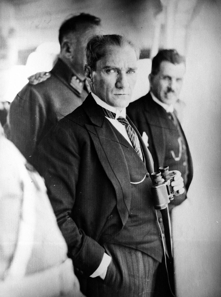 Büyük komutan Atatürk 80 yıldır özlemle anılıyor 18