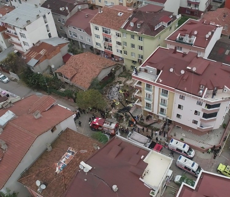 Sancaktepe'de helikopter düştü! İlk fotoğraflar... 18