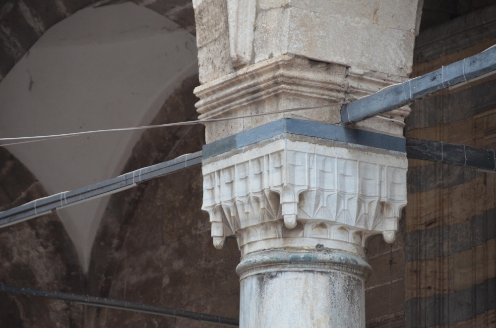 Tarihe ışık tutan 'Hatuniye Camii' 7