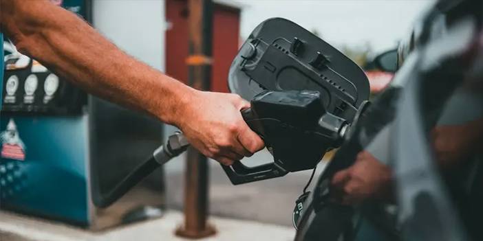 Depoyu hızla boşaltan otomobiller: İşte en çok yakıt tüketen modeller 3