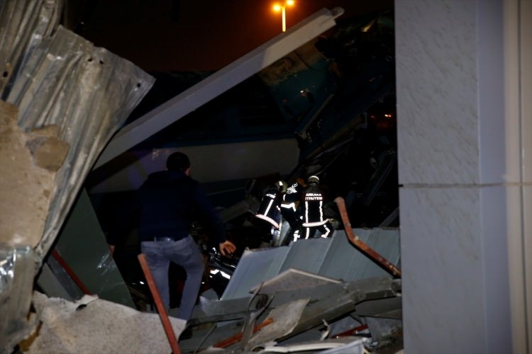 Ankara'daki YHT kazasından ilk görüntüler 2