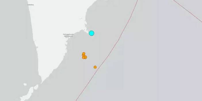 Akdeniz'de yürekleri ürperten deprem : Felakete ramak kaldı 1