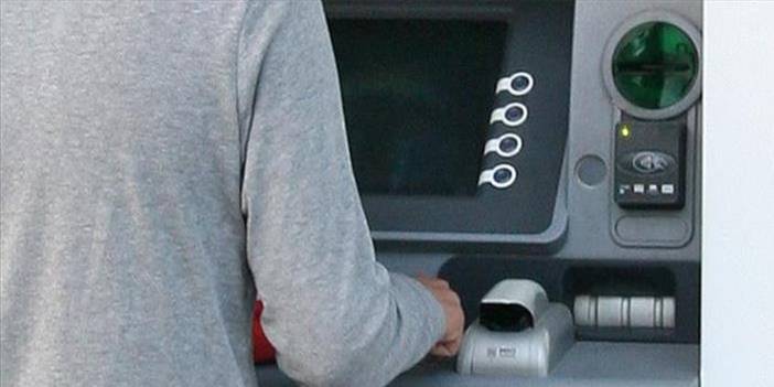 ATM'de bir tuş hayat kurtarıyor: İşlem sonrası bu adımı sakın atlamayın 3