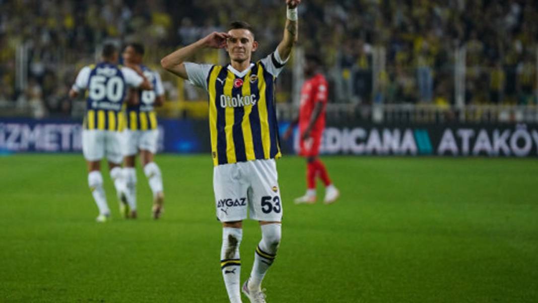 Fenerbahçe’de iki ayrılık kararı: Yaprak dökümü başlıyor 2