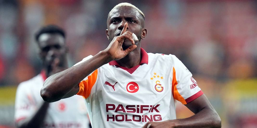 Osimhen için bomba iddia: Dünya devi devrede! 3