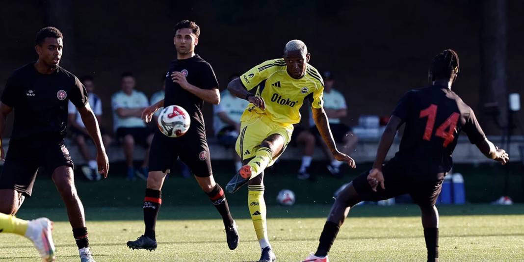 Fener’de yaprak dökümü: O isim ayrılıyor mu? 3