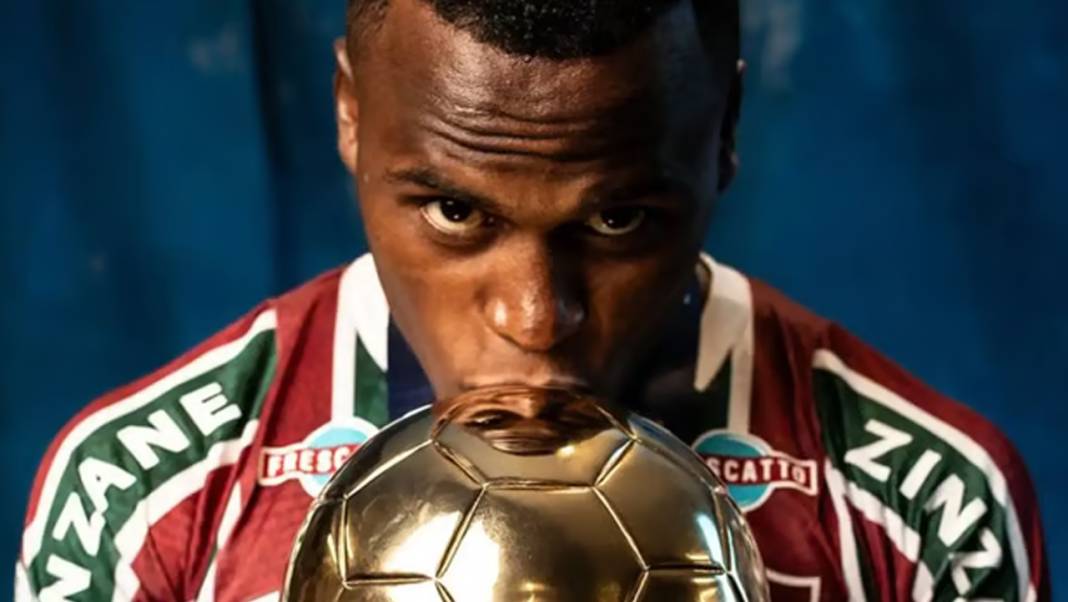 Kolombiyalı yıldız aslan oluyor! Taraftarlar sevinçten havaya uçacak 1