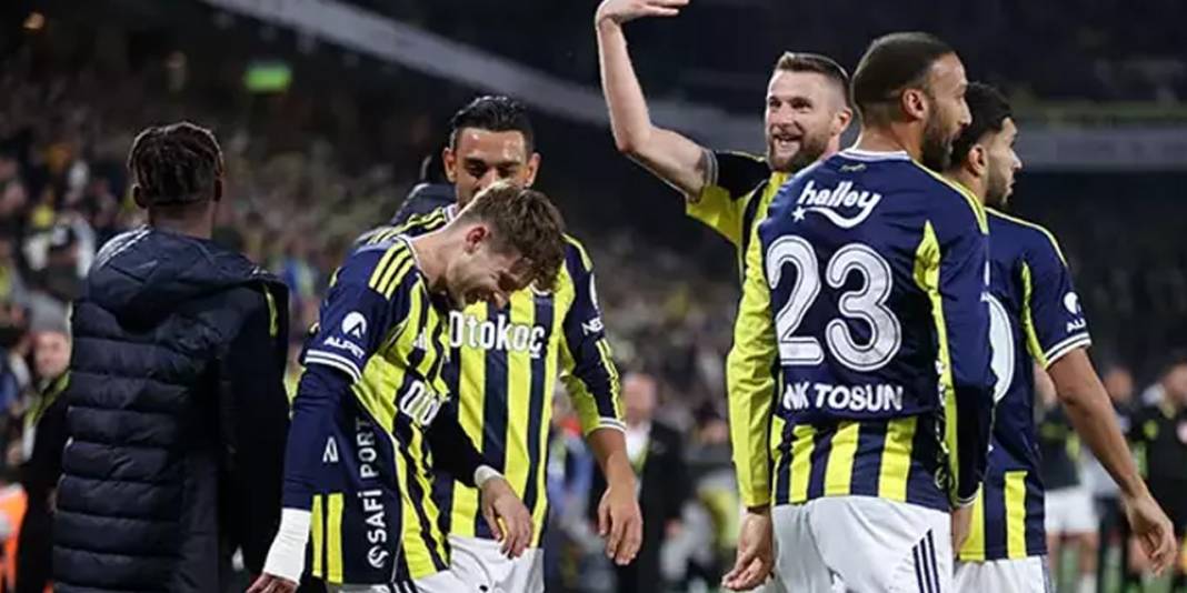 Fenerbahçe’de şok: 7 futbolcu ayrılıyor 1