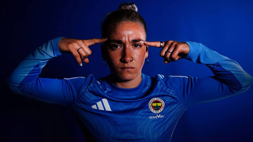 Fenerbahçe’de sürpriz veda: Yıldız kaleci ile yollar ayrıldı 3