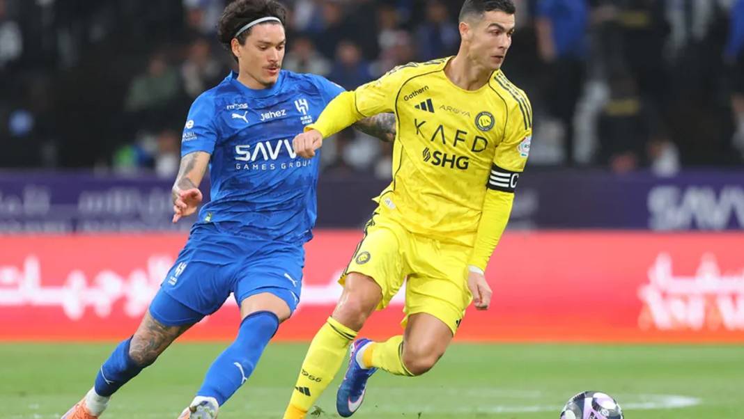 Adı Fenerbahçe ile de anılmıştı: Yıldız futbolcu kadro dışı kaldı 1