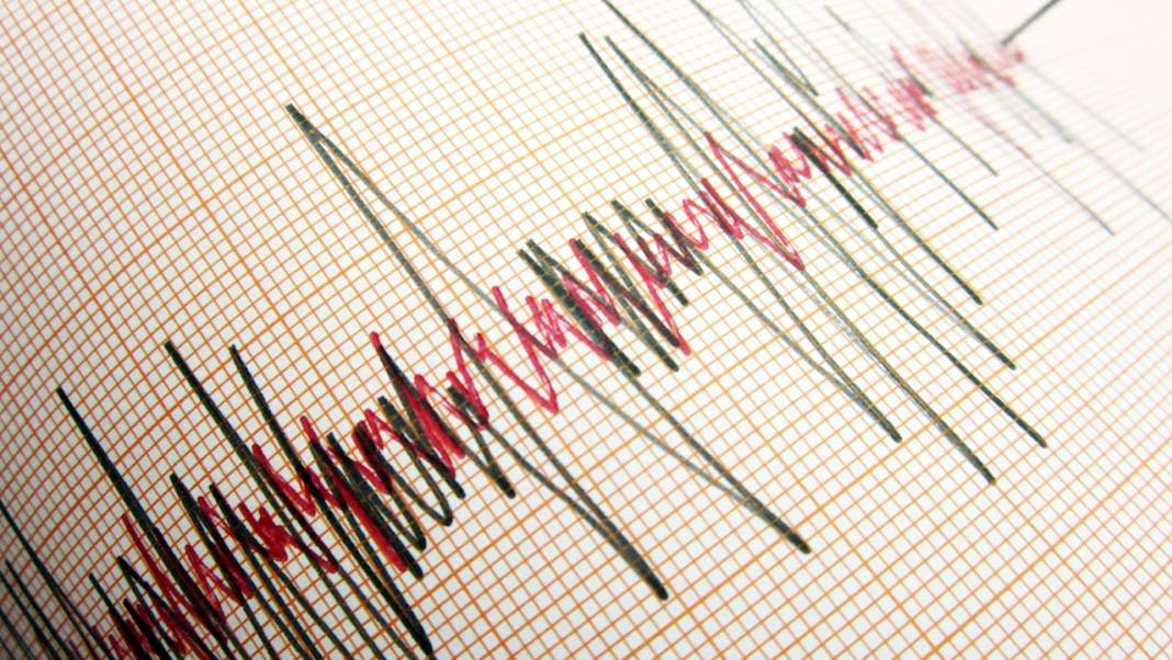 Türkiye’de sabah saatlerinde peş peşe depremler meydana geldi 2