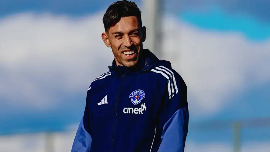 Fenerbahçe’de bir devir kapandı: Bir daha kadroya giremeyecek! 4