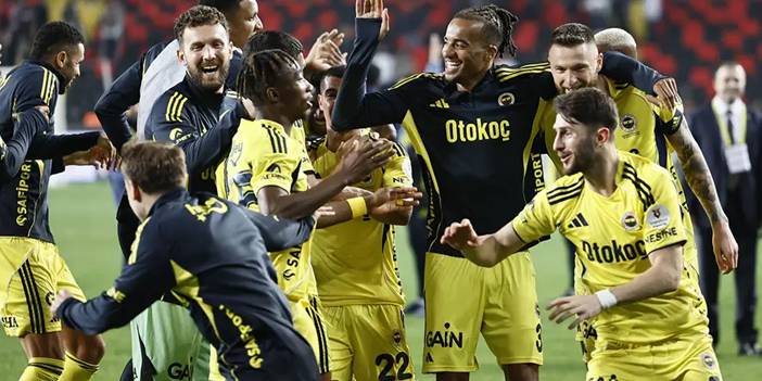 Fenerbahçe’de bir devir kapandı: Bir daha kadroya giremeyecek!