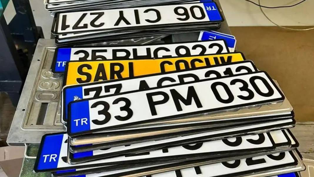 Plaka değişiminde ücretsiz dönem başlıyor: Resmi Gazete’de yayımlandı 4