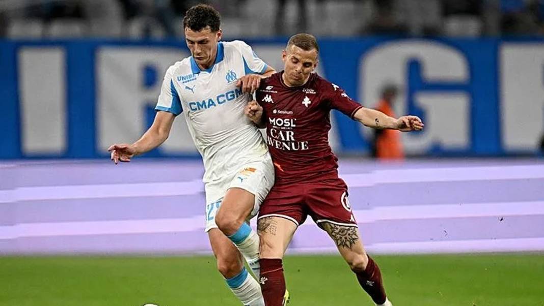 Kadıköy’de stoper harekâtı: Fenerbahçe’den çifte transfer atağı 4