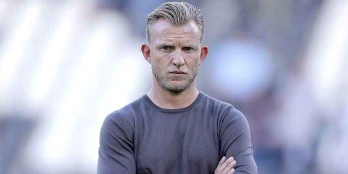 İsmail Kartal’ın yardımcısı olarak açıklanmıştı: Fenerbahçe’den Kuyt için ‘özür’ mesajı 3