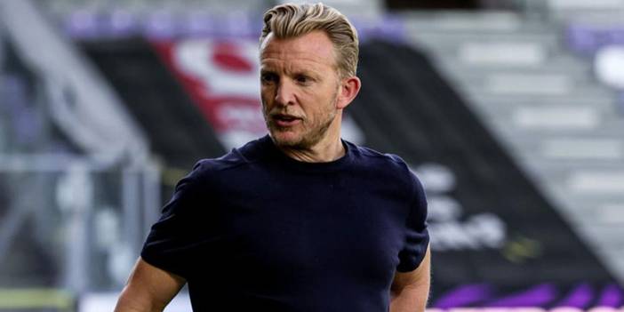 İsmail Kartal’ın yardımcısı olarak açıklanmıştı: Fenerbahçe’den Kuyt için ‘özür’ mesajı 4