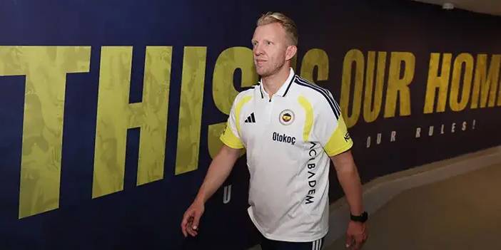 İsmail Kartal’ın yardımcısı olarak açıklanmıştı: Fenerbahçe’den Kuyt için ‘özür’ mesajı 5