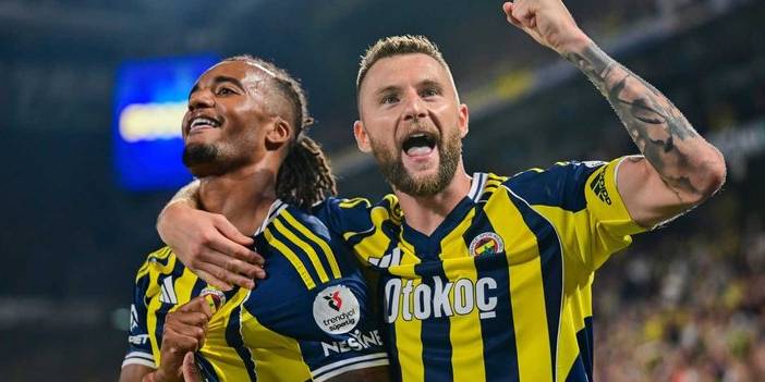 Fenerbahçe’de ayrılık an meselesi! Yıldız isim teklife “evet” dedi 3
