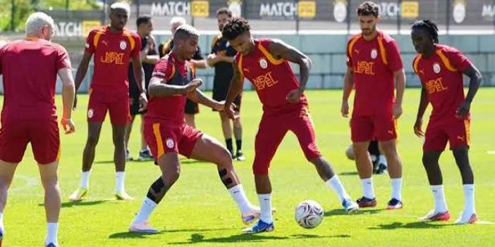 Galatasaray'da forvet bombası patlamak üzere