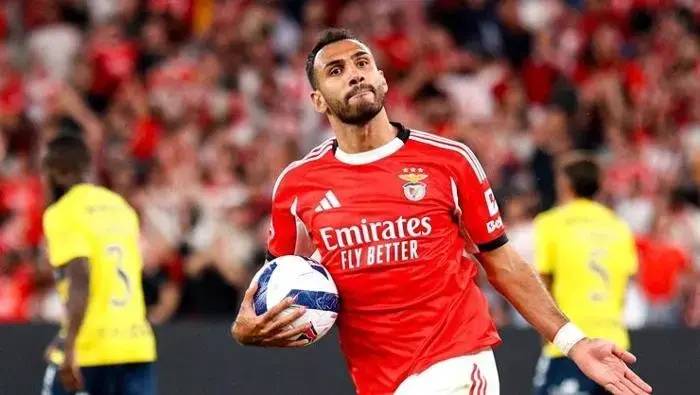 Fenerbahçe'den Golcü Operasyonu! Yıldız Forvet İçin Kesenin Ağzı Açıldı 1