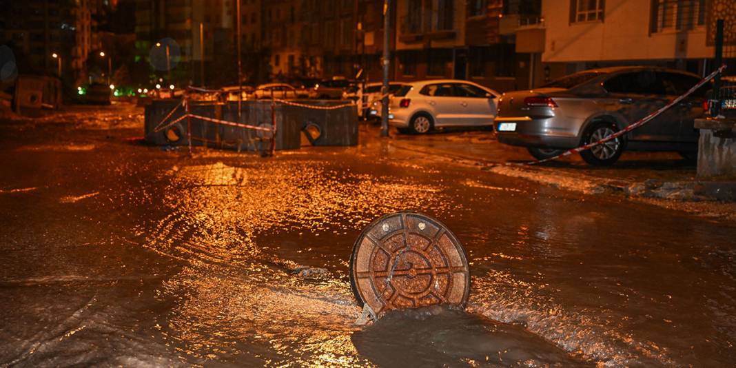 Keçiören’de sağanak nedeniyle bazı binaları su bastı 6