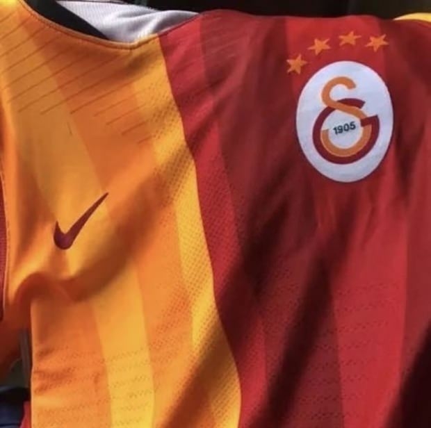 Galatasaray’ın yeni forması sosyal medyaya sızdı 2