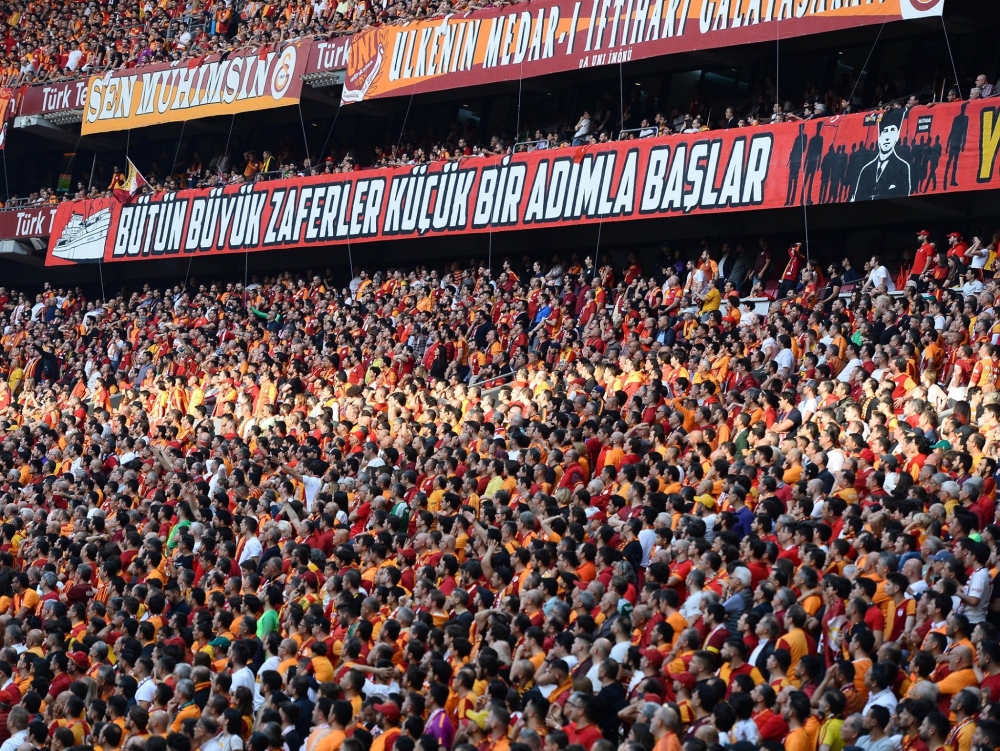 Süper Lig'de şampiyon Galatasaray 17