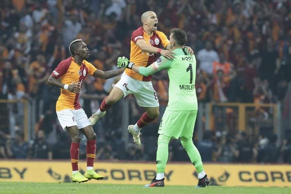 Süper Lig'de şampiyon Galatasaray 25