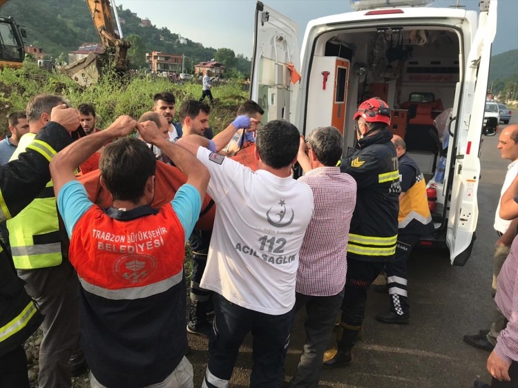 Trabzon'da taşkın: Ölü, yaralı ve kayıplar var 4