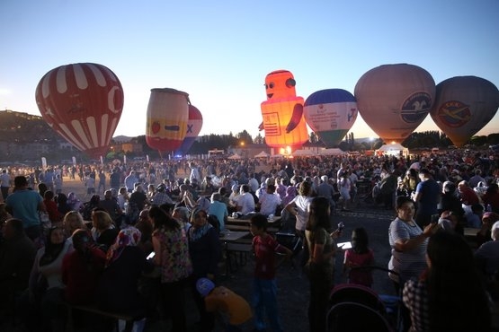 Uluslararası Kapadokya Balon Festivali'nden renkli görüntüler 19