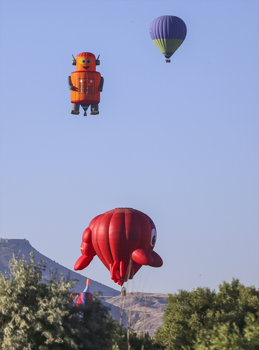 Uluslararası Kapadokya Balon Festivali'nden renkli görüntüler 21