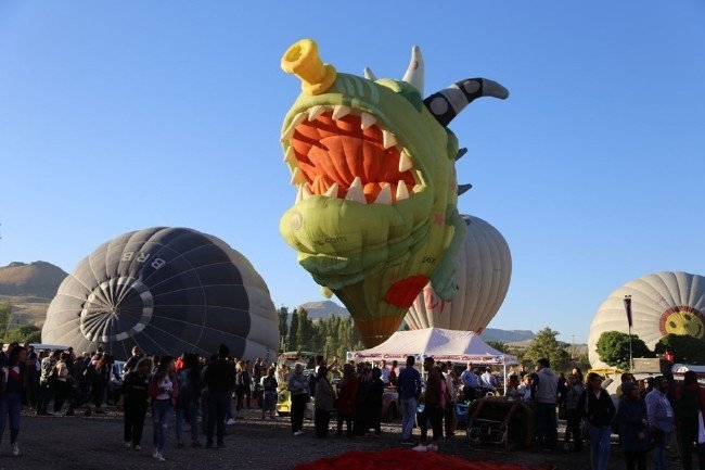 Uluslararası Kapadokya Balon Festivali'nden renkli görüntüler 8