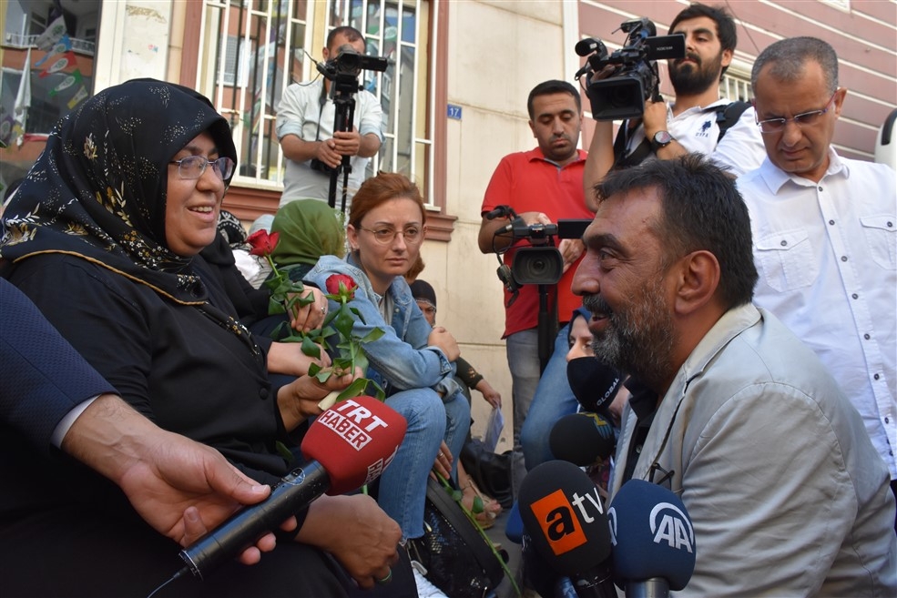 Diyarbakır annelerinin oturma eylemine katılım sürüyor 14