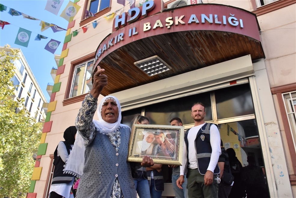 Diyarbakır annelerinin oturma eylemine katılım sürüyor 6