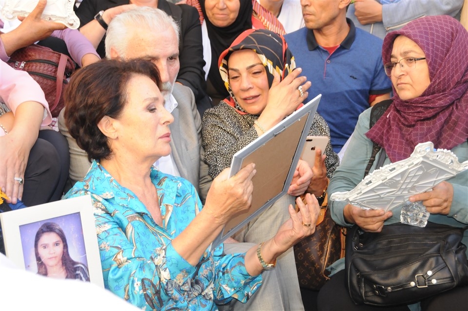 Sanatçılardan Diyarbakır annelerine destek 5