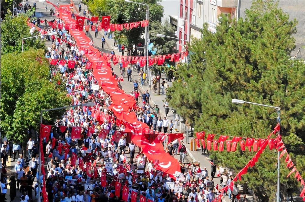 Tunceli, Hakari, Bingöl, Ağrı ve Diyarbakır PKK’ya karşı yürüdü 1