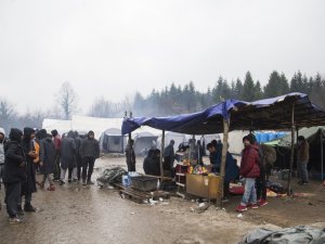 Bosna Hersek’teki düzensiz göçmenlerin yaşam mücadelesi