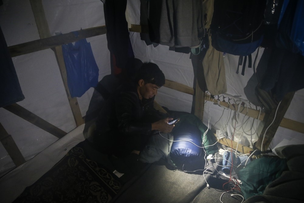 Moria’da düzensiz göçmenlerin zorlu yaşam mücadelesi 11
