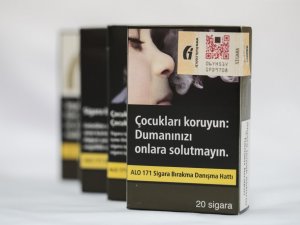 Sigarada düz ve standart paket uygulaması