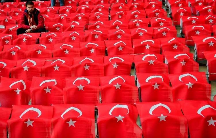 Galatasaray tribünlerinden sessiz çığlık 1