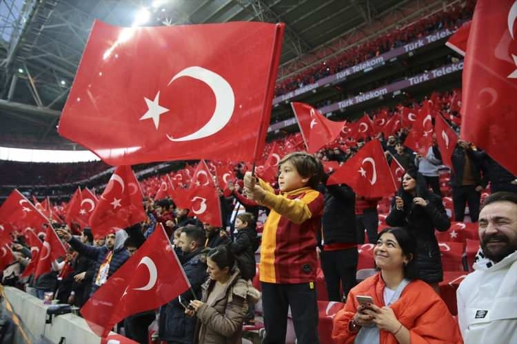 Galatasaray tribünlerinden sessiz çığlık 21